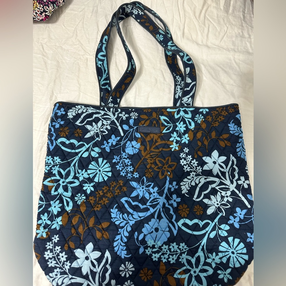 Vera Bradley Tote Bag in Java Floral
